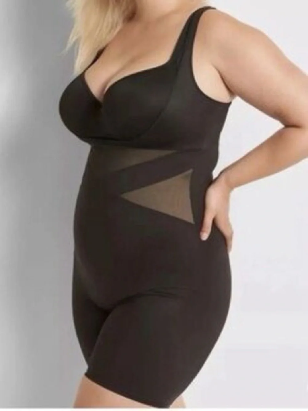 New CACIQUE OPEN-BUST THIGH SHAPER IN BLACK SIZE 26/28